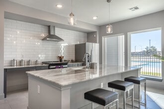 Freehill Street Lofts in Houston, TX - Foto de edificio - Interior Photo