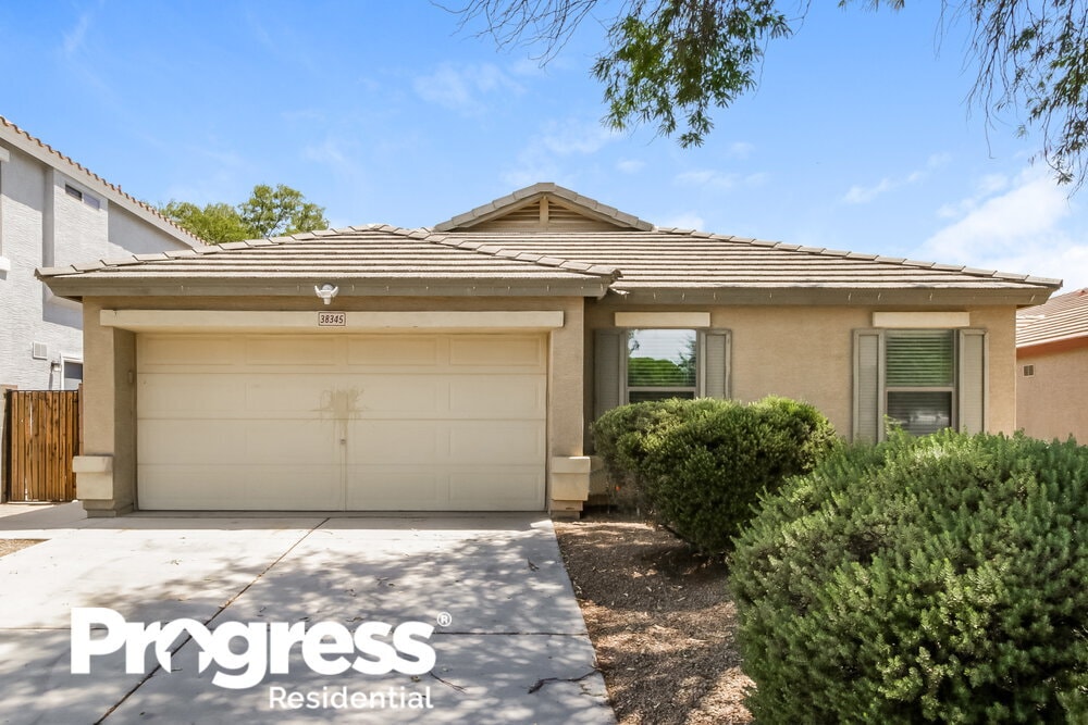 38345 N Rusty Ln in San Tan Valley, AZ - Building Photo