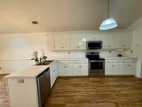812 Coronet Dr in North Augusta, SC - Building Photo - Building Photo
