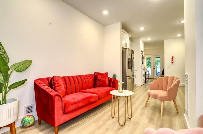 property at 204 19th St