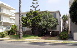 811 4th St in Santa Monica, CA - Building Photo
