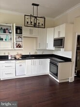 10 N Main St in Doylestown, PA - Building Photo - Building Photo