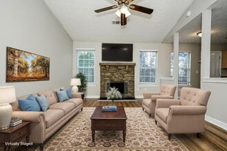 337 Autumn Lake Dr, Unit 6 in Mcdonough, GA - Foto de edificio - Building Photo