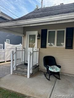 10 Auburn Ave in Bay Shore, NY - Building Photo - Building Photo