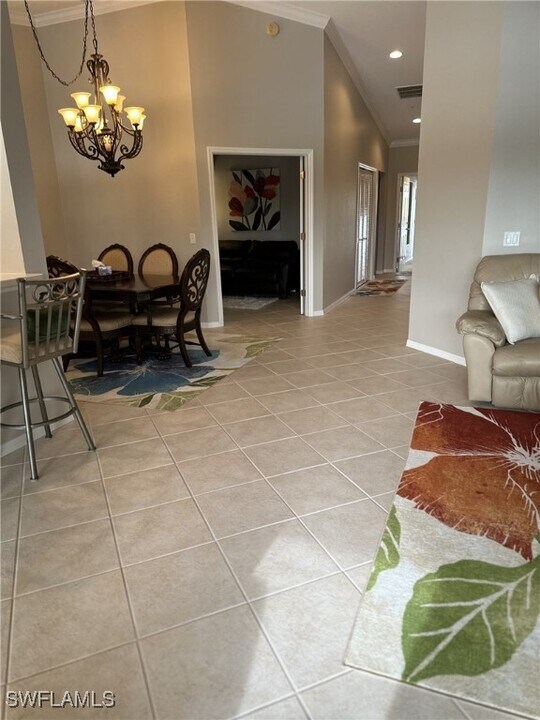 10381 McArthur Palms Ln in Ft. Myers, FL - Building Photo