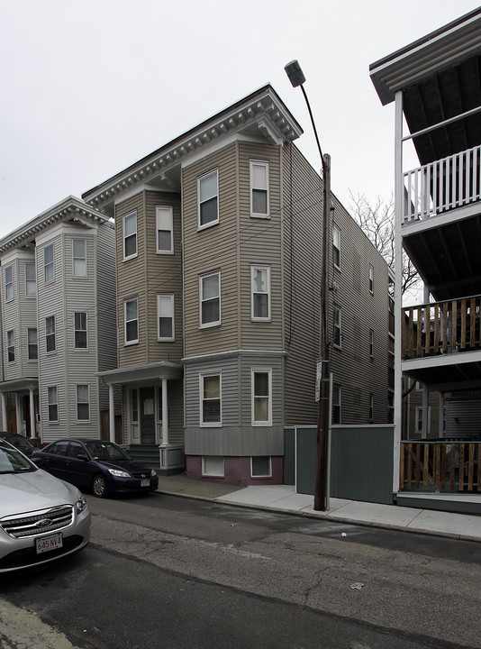 20 Sanger St in South Boston, MA - Foto de edificio