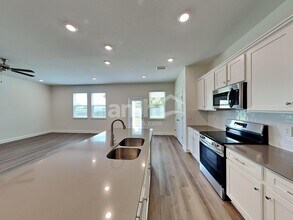 1079 Grafton Ridge Dr in Eustis, FL - Building Photo - Building Photo