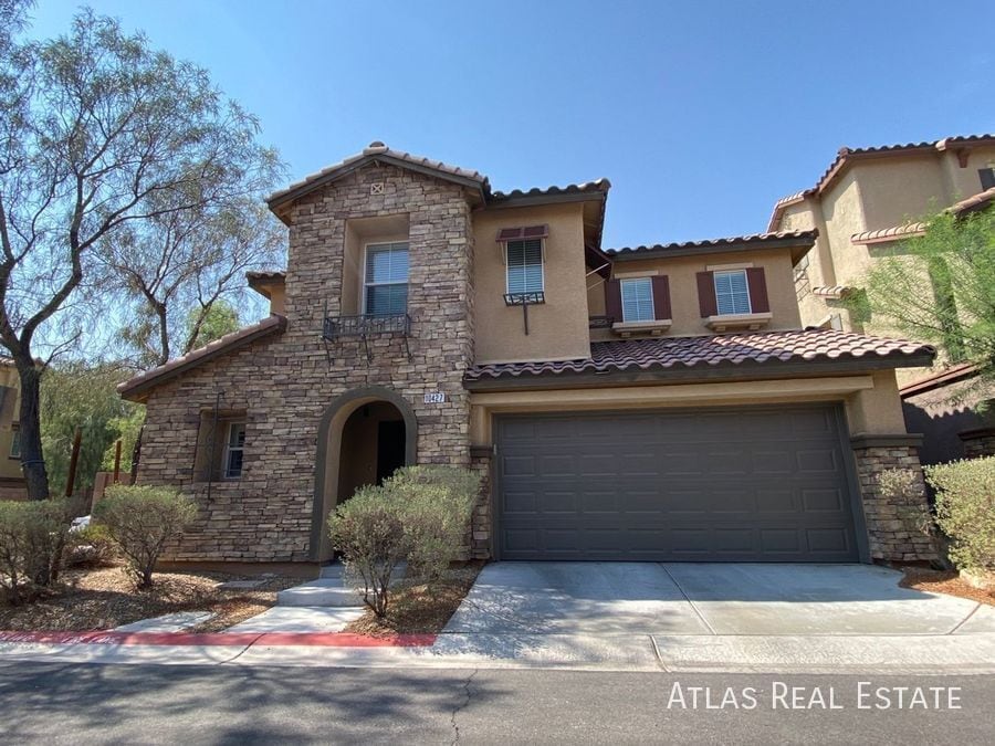 10427 Wildflower Gully St in Las Vegas, NV - Building Photo