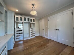 20 Winslow Rd, Unit 1 in Brookline, MA - Foto de edificio - Building Photo