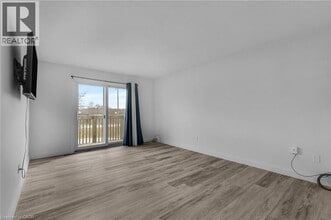 358 Grey St in Brantford, ON - Building Photo - Building Photo