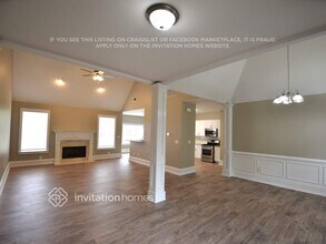 302 Grandiflora Dr in Mcdonough, GA - Foto de edificio - Building Photo