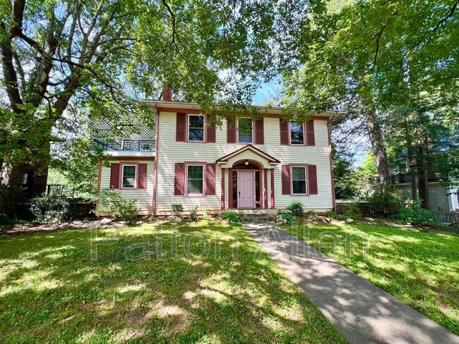 property at 130 Edwin Pl