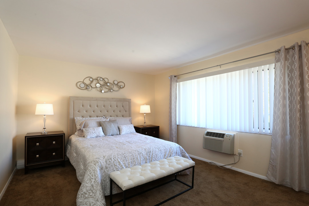 Horizon Homes in Naugatuck, CT - Foto de edificio