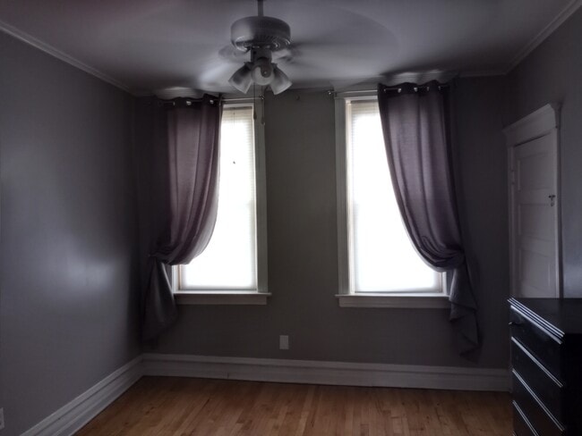 3405 S May St, Unit 1st floor in Chicago, IL - Building Photo - Building Photo