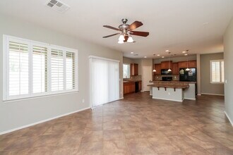 4056 E Alamo St in San Tan Valley, AZ - Foto de edificio - Building Photo