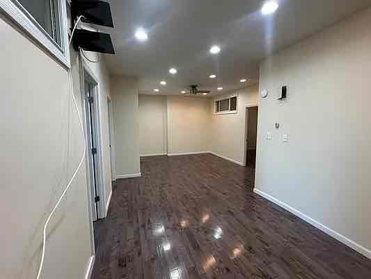 377 Montgomery St in Brooklyn, NY - Building Photo