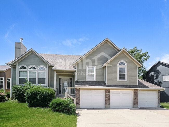 property at 2105 SW Eyrie Rd