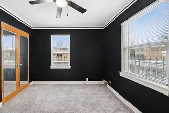 8949 S Blackstone Ave in Chicago, IL - Building Photo - Building Photo