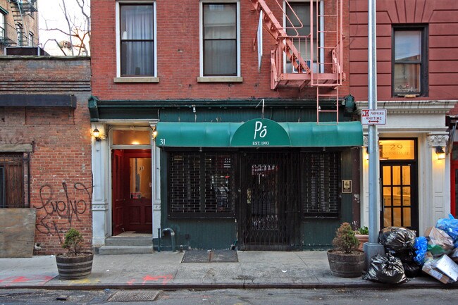 31 Cornelia St in New York, NY - Foto de edificio - Building Photo