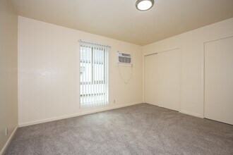 The Townhouse Apartments in Fairfield, CA - Building Photo - Interior Photo