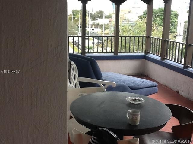 1021 NW 3rd St-Unit -305 in Miami, FL - Building Photo - Building Photo