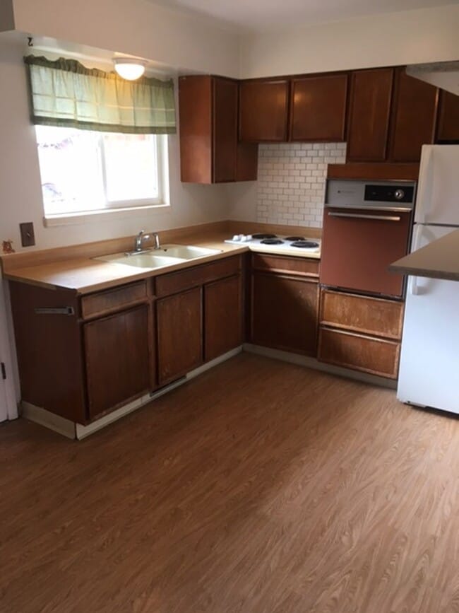 1903 Oakwood Dr in Fort Collins, CO - Building Photo - Building Photo