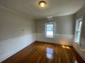 94 Central Ave, Unit #2 in Medford, MA - Building Photo - Building Photo