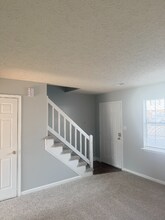 12 Duiguid Dr in Lynchburg, VA - Foto de edificio - Building Photo