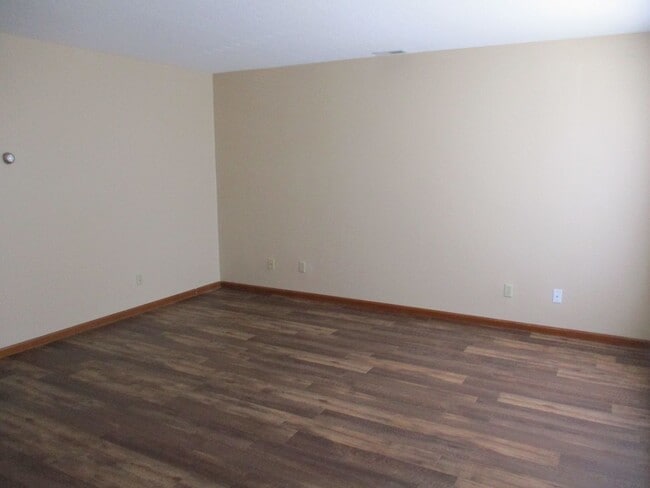 411 Weeks St in Albion, IN - Building Photo - Building Photo