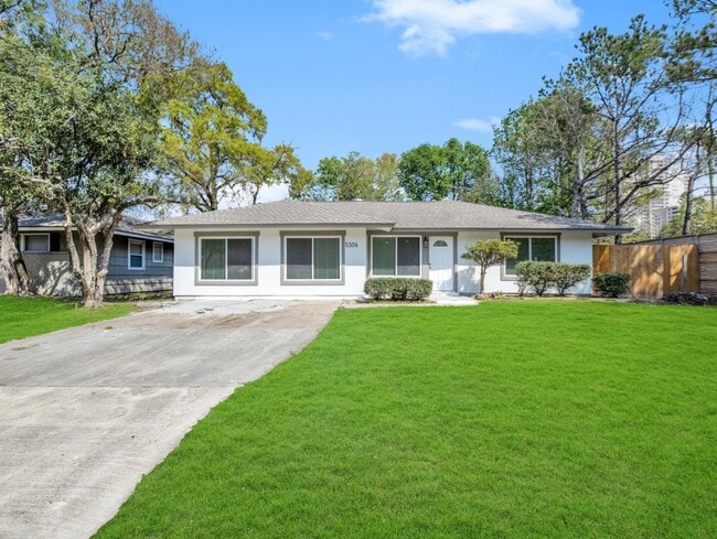 5306 Windswept Ln