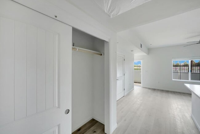 2030 Millennium Wy in Hanford, CA - Building Photo - Building Photo