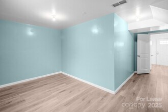 2715 Sydney Overlook Ln in Charlotte, NC - Building Photo - Building Photo