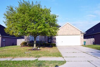 2420 Quiet Arbor Ln in Pearland, TX - Building Photo - Building Photo