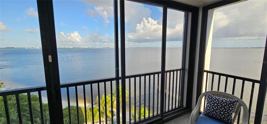 11 Sunset Dr in Sarasota, FL - Building Photo
