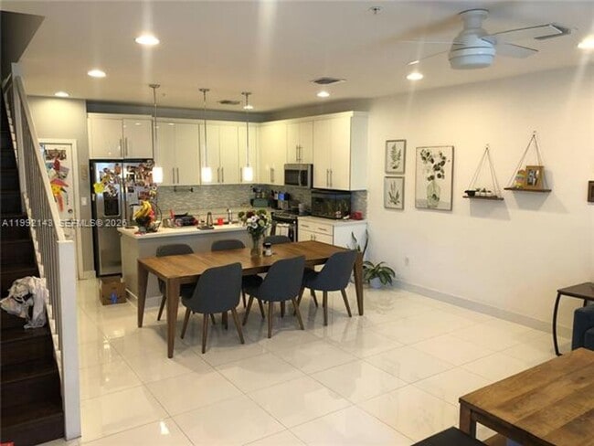 2601 NE 212th Terrace in Miami, FL - Building Photo - Building Photo