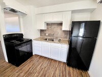 1504 Sycamore St, Unit B in Big Spring, TX - Foto de edificio - Building Photo