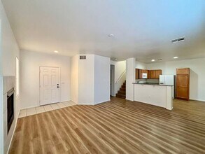 4027 N Open Door Dr in North Las Vegas, NV - Building Photo - Building Photo