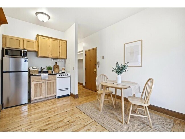 1913 Emerson Ave S in Minneapolis, MN - Building Photo - Building Photo