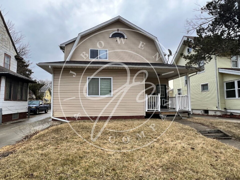 2138 Upton Ave in Toledo, OH - Building Photo