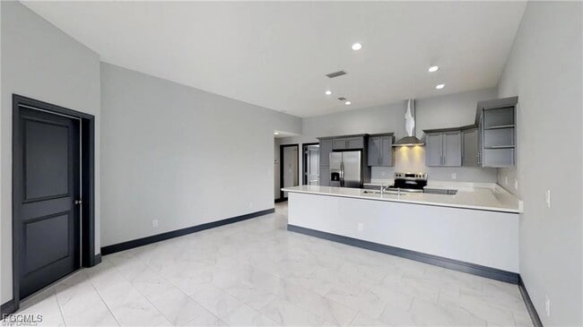 property at 1315 NE 8th Pl