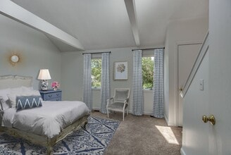 48 Pleasant Street in Stoneham, MA - Building Photo - Building Photo