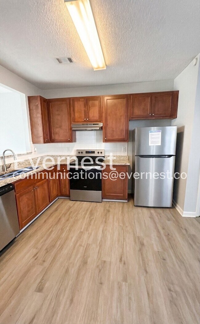 8610 Thomas Ln in Riverdale, GA - Building Photo - Building Photo