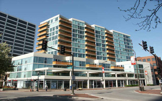 Optima Towers in Evanston, IL - Building Photo