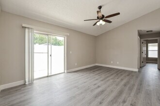 1825 Lacy Ln in Sanford, FL - Building Photo - Building Photo
