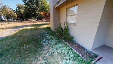 114 S Clinton St in Walla Walla, WA - Building Photo - Building Photo