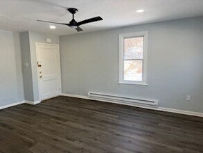 64 S Limekiln Pike, Unit 2-E in Chalfont, PA - Foto de edificio - Building Photo