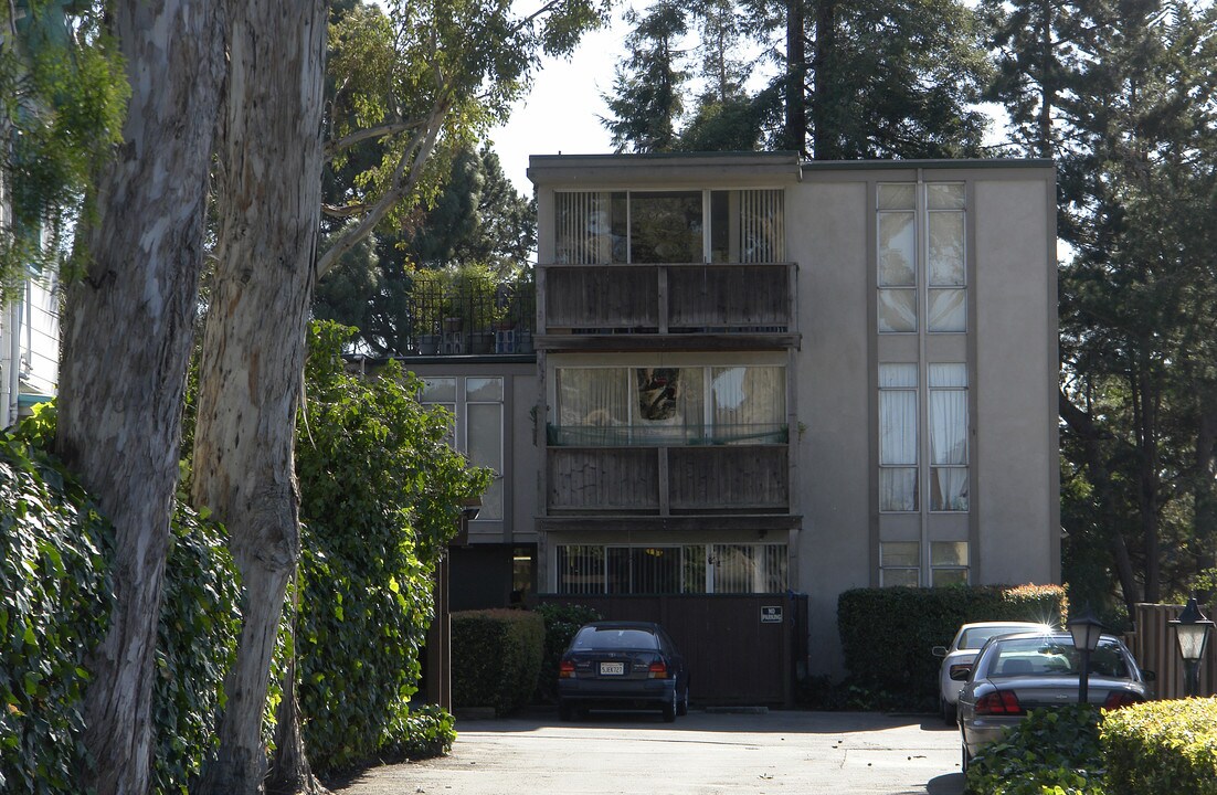 The Kelbourne in Berkeley, CA - Building Photo