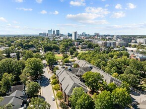 900 Moses Ct, Unit 901B in Raleigh, NC - Building Photo - Building Photo