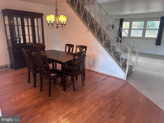 3555 Churchill Ln in Philadelphia, PA - Building Photo - Building Photo