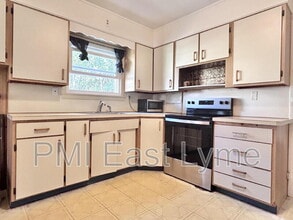 261 Boswell Ave in Norwich, CT - Building Photo - Building Photo